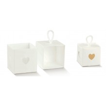 Scatola bianca portaconfetti cuore per bomboniera made in italy elegantissima